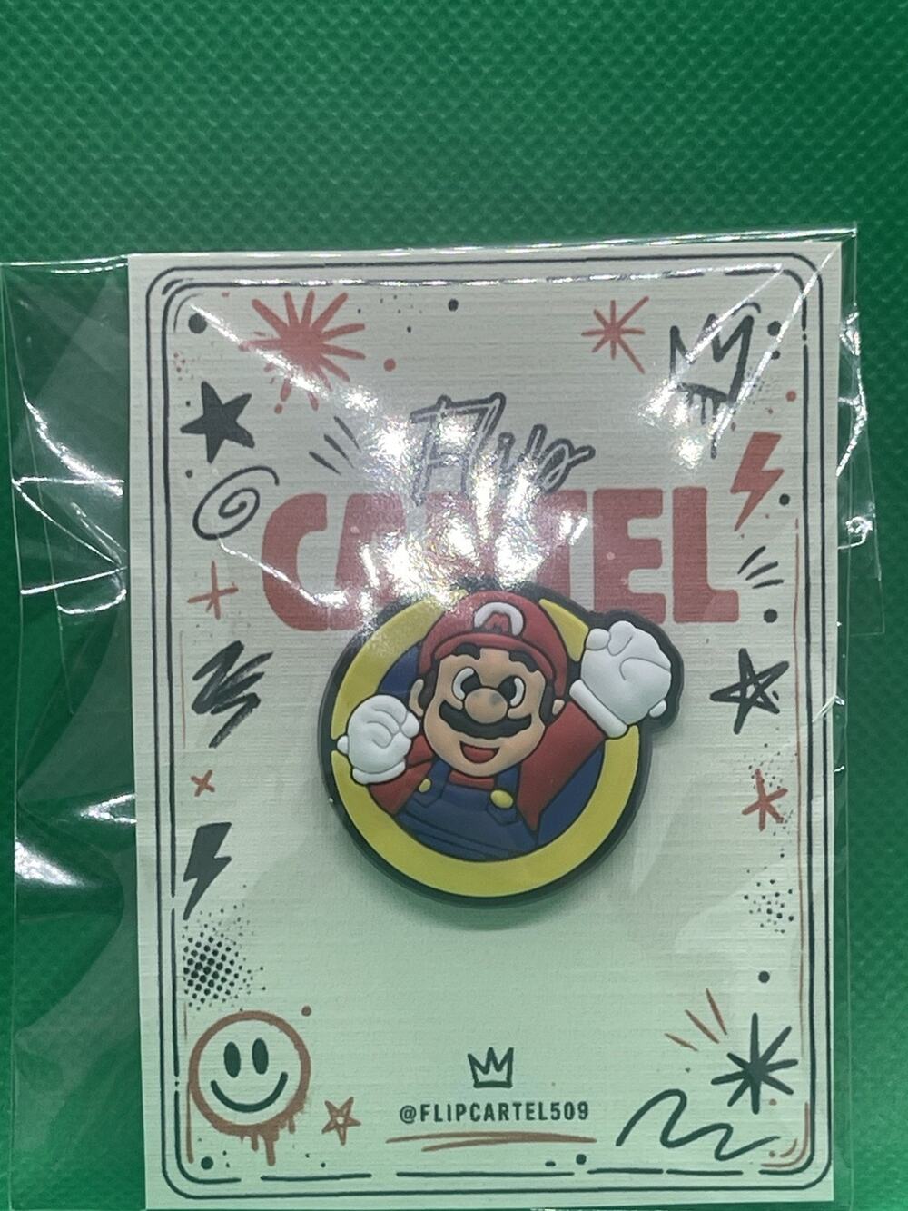 Super Mario PVC Rubber Hat Pin Lapel Backpack Collectible